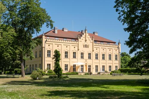 Schloss Nennhausen