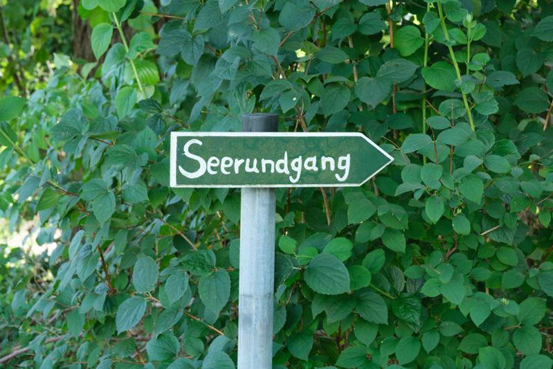 Hinweisschild Wanderweg